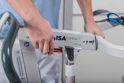 MPIC014337_ISA-COMPACT-BE21 Пациентски подемник за изправяне Invacare ISA COMPACT – до 140 кг